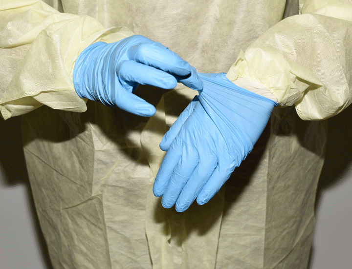 Стерильные медицинские перчатки надевают в случаях. Перчатки. Перчатки резиновые. Надеть перчатки медицинские. В резиновых перчатках.